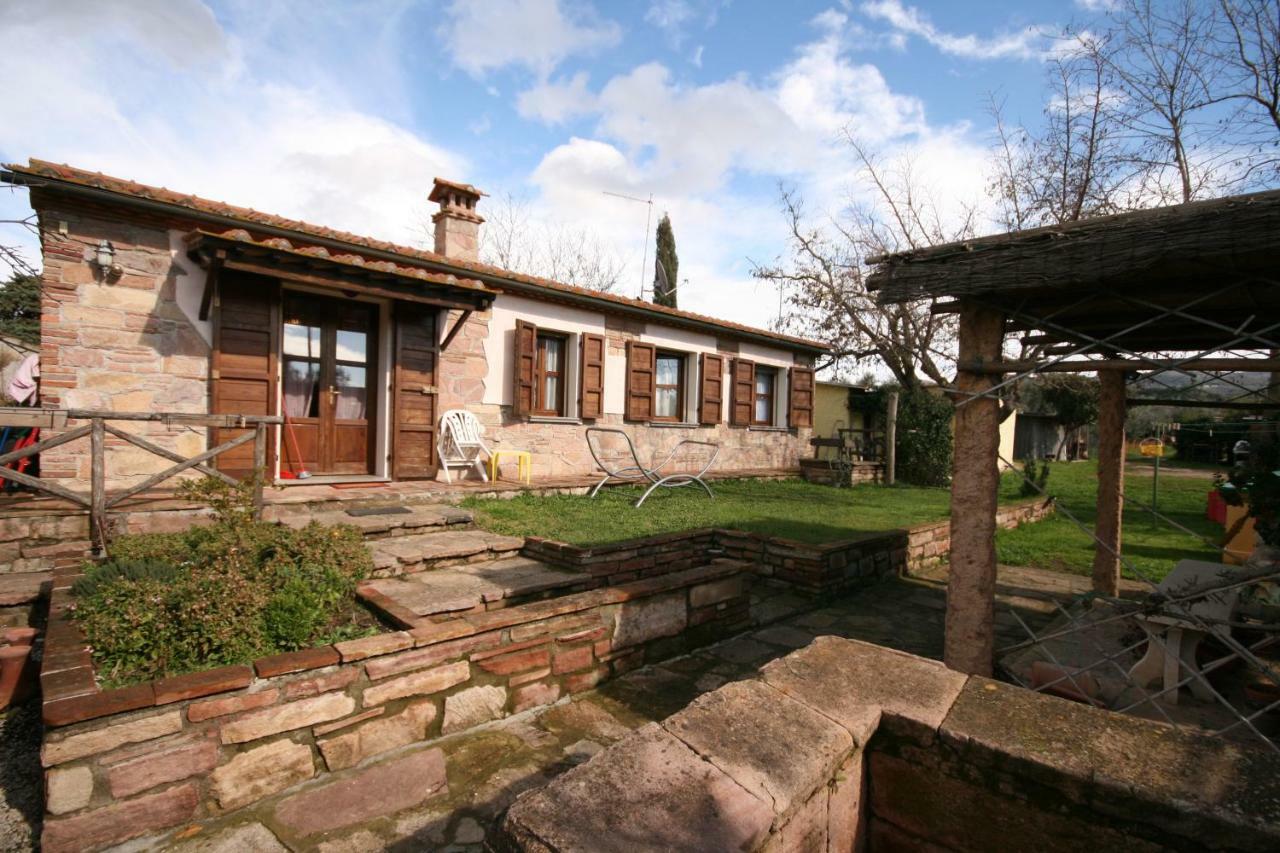 Acacia Casetta Con Giardino โดโนราตีโก ภายนอก รูปภาพ